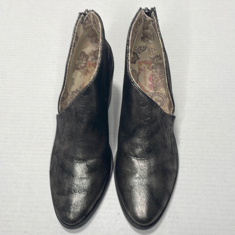 Band Of Gypsies Metallic Pewter Booties